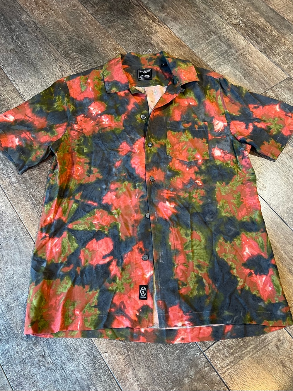 Todd Snyder Short Sleeve Button-Up Shirt in Red, Green & Black